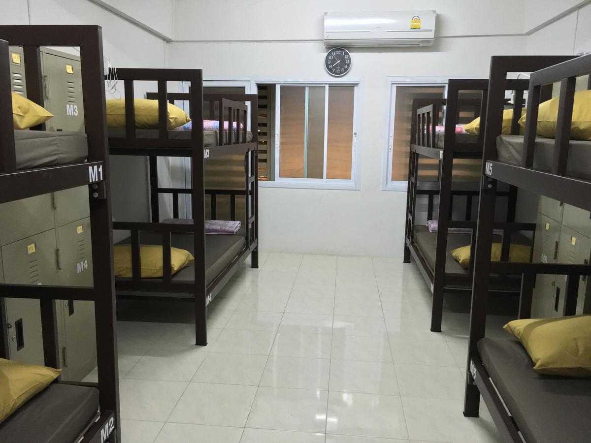 Ranong Backpacker'S Hostel (Adults Only) מראה חיצוני תמונה