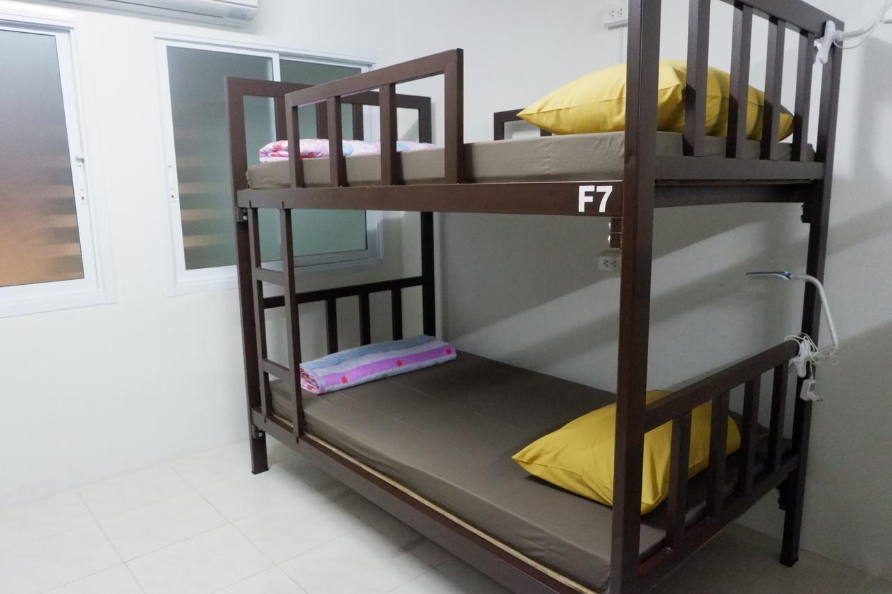 Ranong Backpacker'S Hostel (Adults Only) מראה חיצוני תמונה